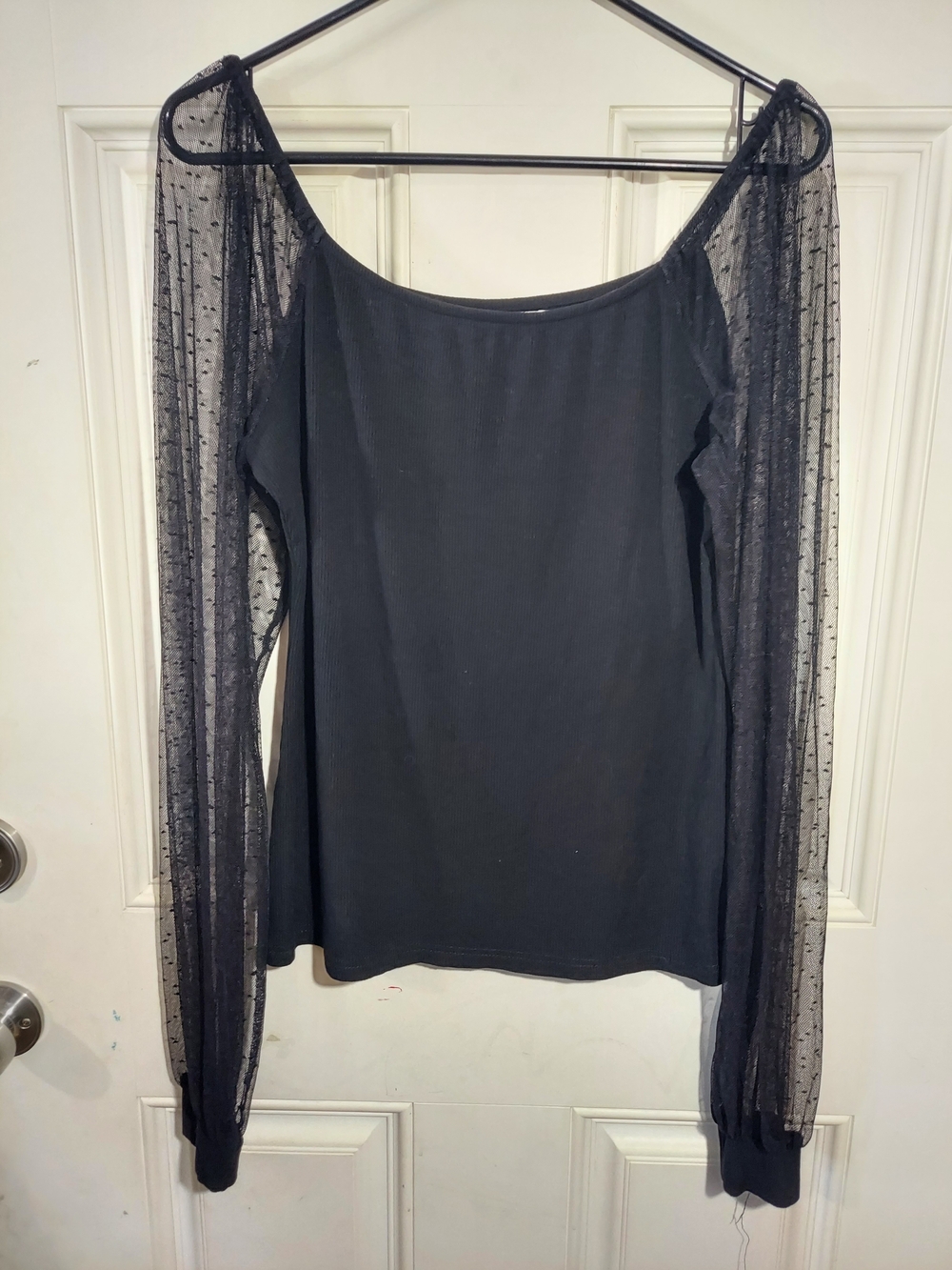 DOROSE Dark Romantic Ribbed Scoop-Neck Blouse with Sheer Swiss Dot Puff Sleeves